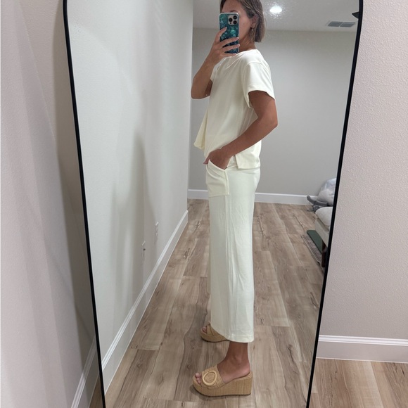 Max Studio Cream set - Picture 2 of 3